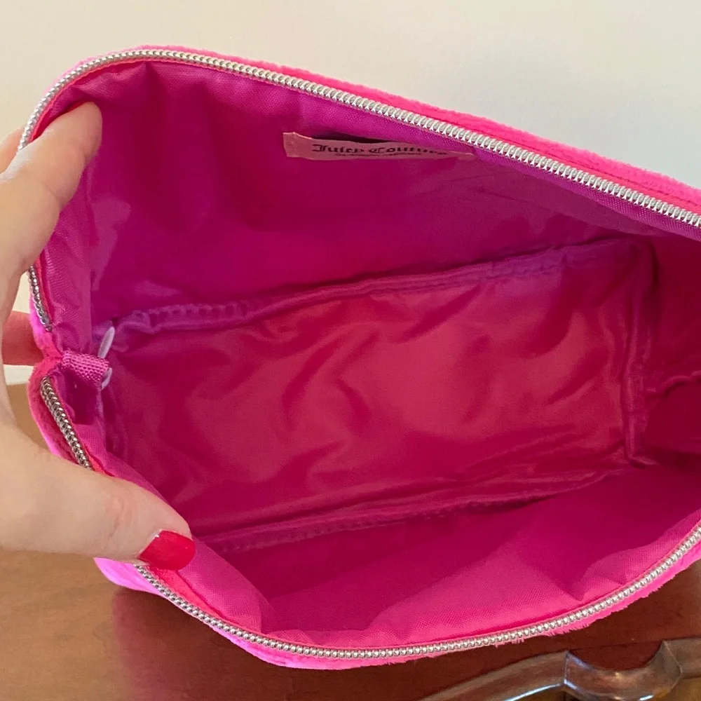 Juicy Couture Hot Pink Embossed Clutch Cosmetics Bag NWT